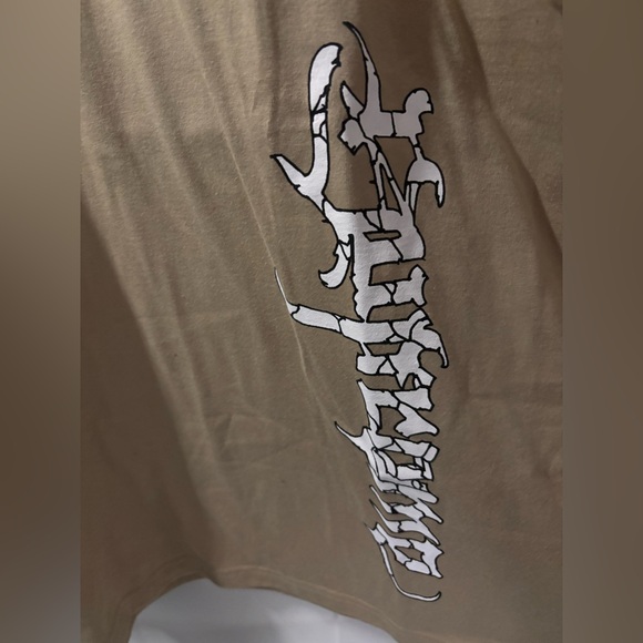 Supreme Tee - Picture 3 of 4